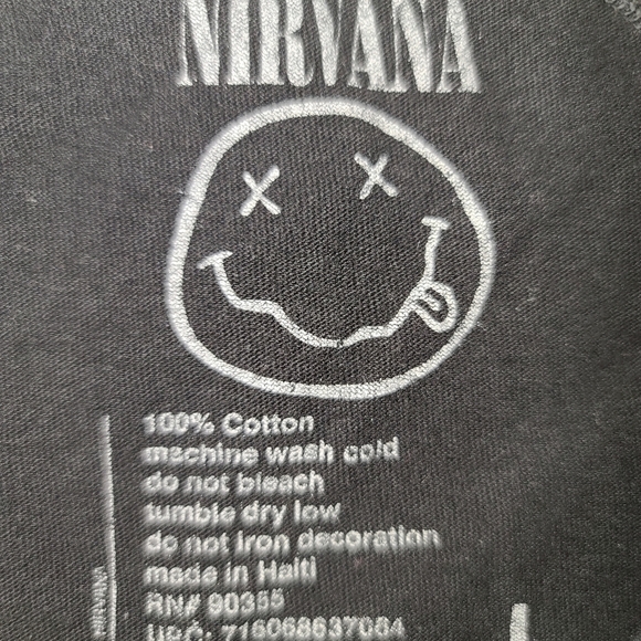 Nirvana official band merch black yellow t-Shirt - Picture 2 of 3